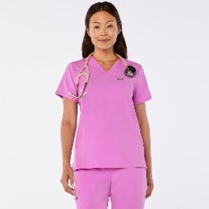 Figs Women's Scrub TOP AND BOTTOM!PINK CLOUD!